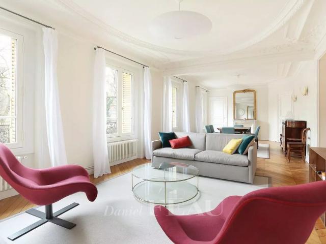 Tout savoir sur cet appartement dans le quartier Odéon, à Paris 6ème