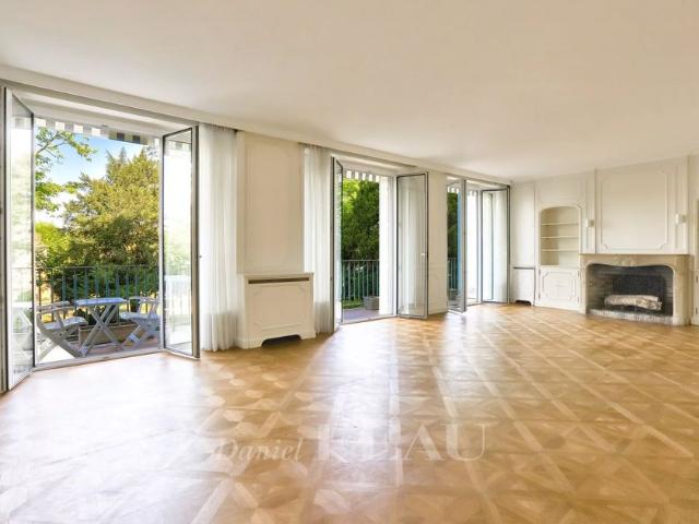 Tout savoir sur cet appartement dans le quartier Ourches, à Saint Germain en Laye