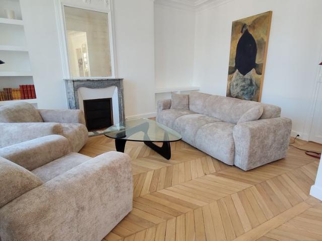 Tout savoir sur cet appartement dans le quartier Louis Blanc Aqueduc, à Paris 10ème