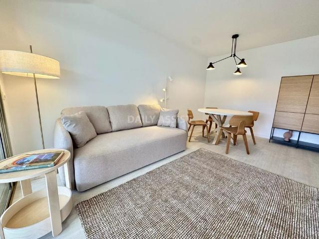 Tout savoir sur cet appartement dans le quartier La Source, à Cannes