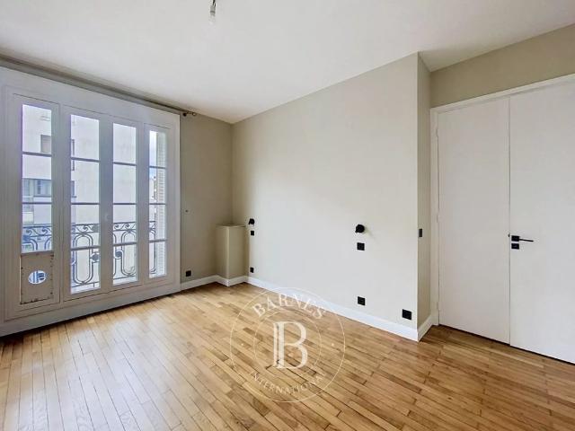 Tout savoir sur cet appartement dans le quartier La Plaine des Sablons, à Neuilly sur Seine