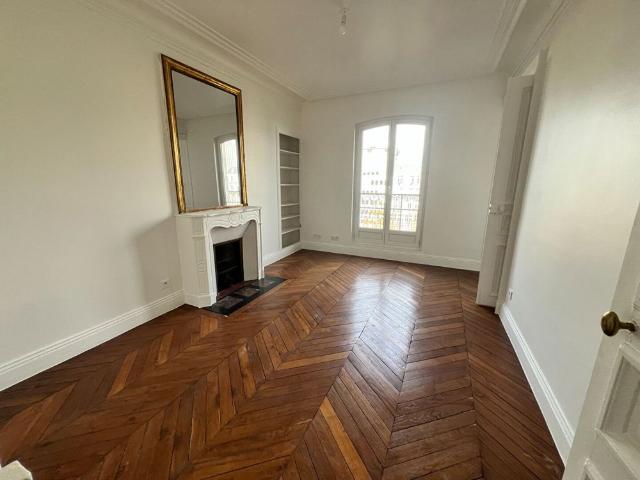 Tout savoir sur cet appartement dans le quartier La Plaine des Sablons, à Neuilly sur Seine