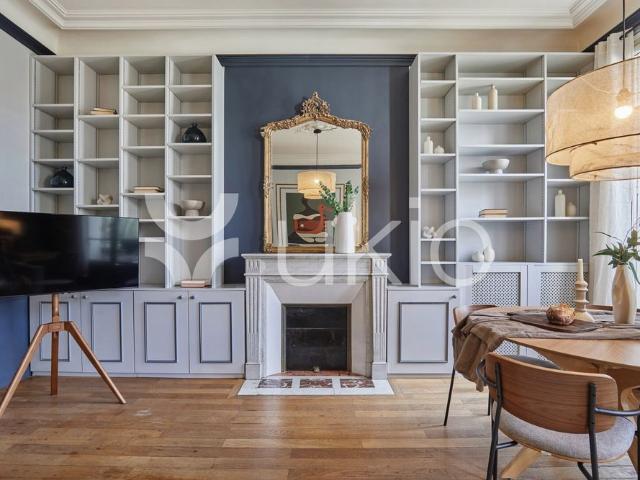Tout savoir sur cet appartement dans le quartier La Plaine des Sablons, à Neuilly sur Seine