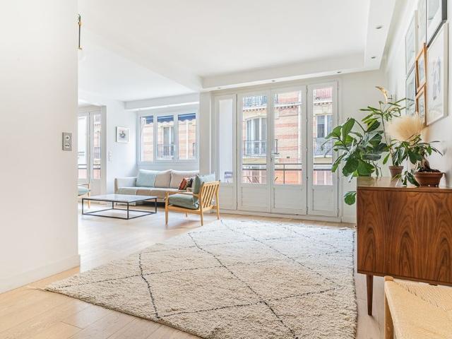 Tout savoir sur cet appartement dans le quartier La Plaine des Sablons, à Neuilly sur Seine