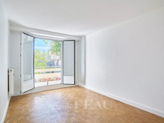 Tout savoir sur cet appartement dans le quartier La Plaine des Sablons, à Neuilly sur Seine