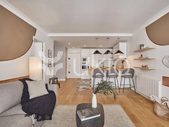Tout savoir sur cet appartement dans le quartier Legendre Lévis, à Paris 17ème