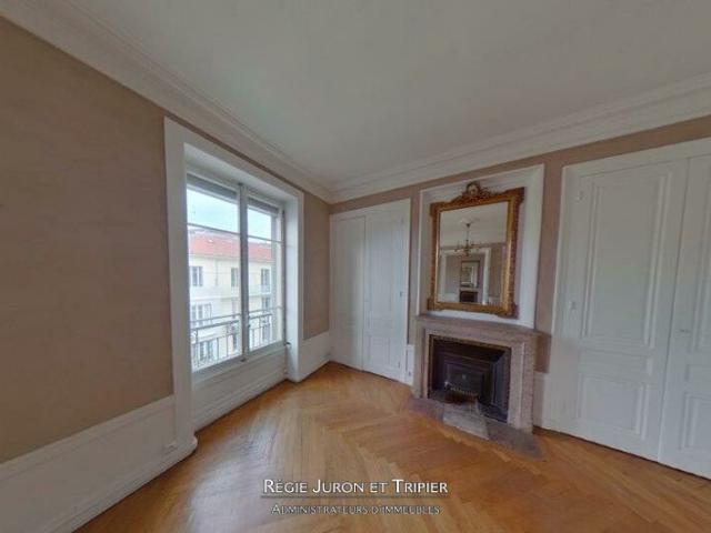 Tout savoir sur cet appartement dans le quartier Les Brotteaux Bellecombe Masséna, à Lyon 6ème