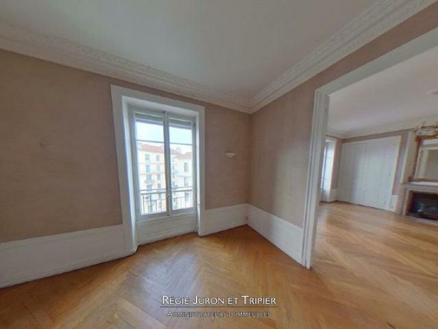 Tout savoir sur cet appartement dans le quartier Les Brotteaux Bellecombe Masséna, à Lyon 6ème