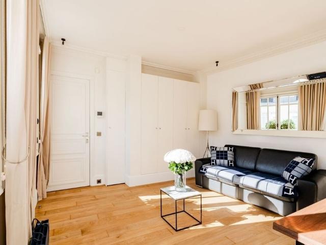 Tout savoir sur cet appartement dans le quartier Les Halles, à Paris 1er