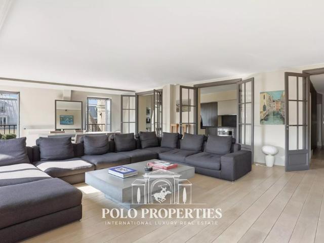Tout savoir sur cet appartement dans le quartier Les Halles, à Paris 1er