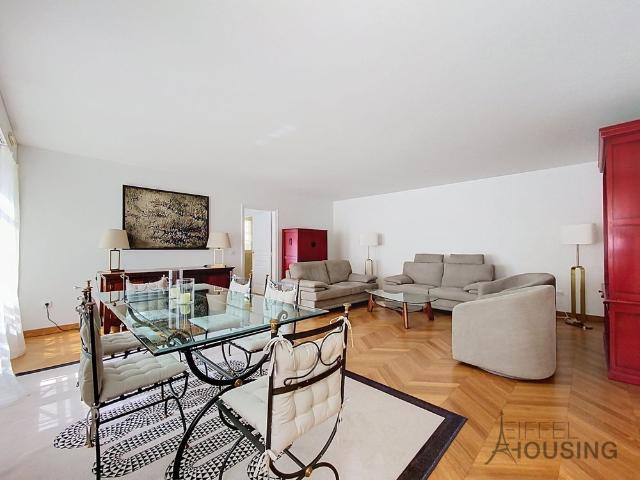 Tout savoir sur cet appartement dans le quartier Monnaie, à Paris 6ème