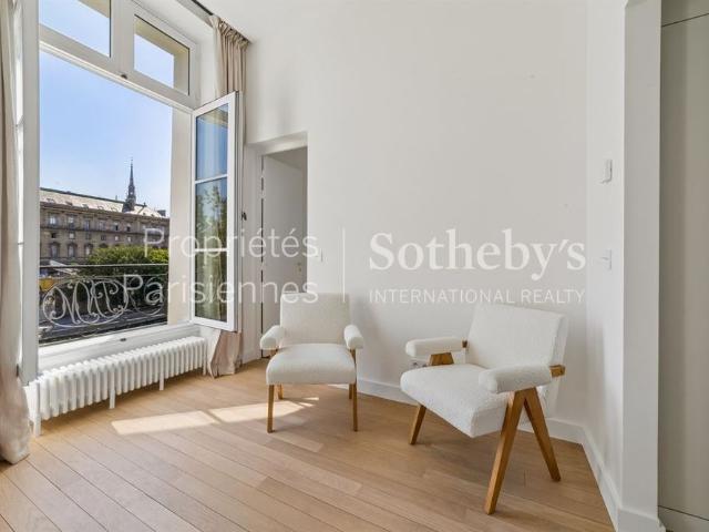 Tout savoir sur cet appartement dans le quartier Monnaie, à Paris 6ème