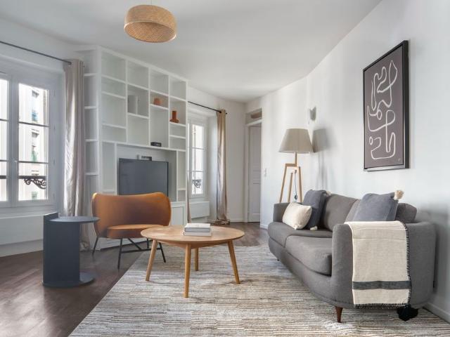 Tout savoir sur cet appartement dans le quartier Montmartre, à Paris 18ème