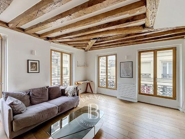 Tout savoir sur cet appartement dans le quartier Montorgueil Saint Denis, à Paris 2ème