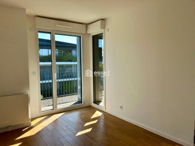 Tout savoir sur cet appartement dans le quartier Montreuil, à Versailles