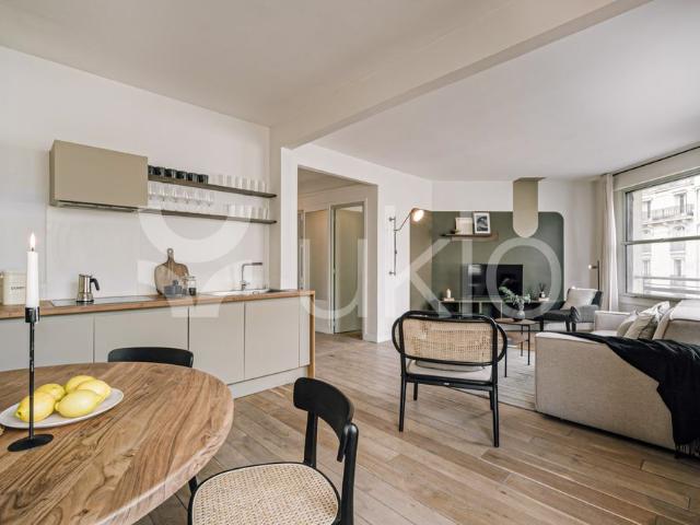 Tout savoir sur cet appartement dans le quartier Mairie, à Paris 8ème