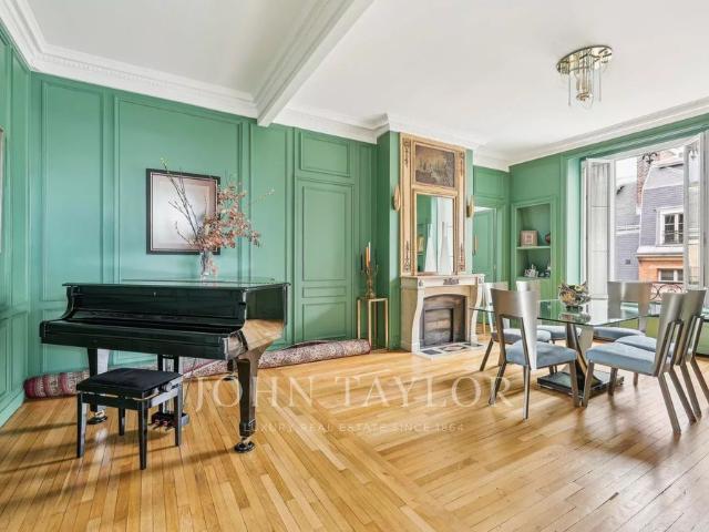 Tout savoir sur cet appartement dans le quartier Mairie, à Paris 8ème
