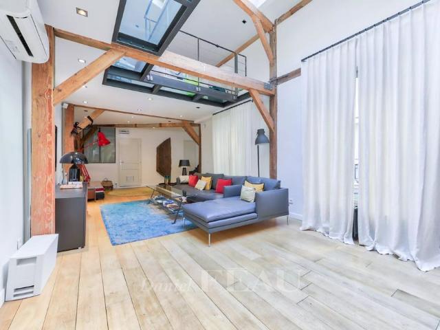 Tout savoir sur cet appartement dans le quartier Mairie, à Paris 8ème