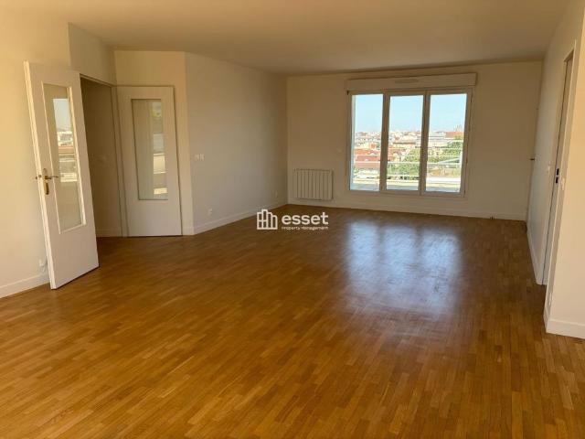 Tout savoir sur cet appartement dans le quartier Marceau République, à Courbevoie