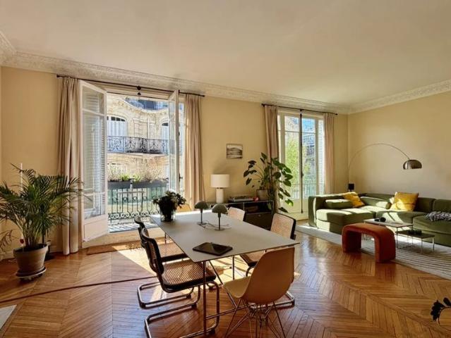 Tout savoir sur cet appartement dans le quartier Muette Nord, à Paris 16ème