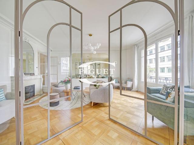 Tout savoir sur cet appartement dans le quartier Muette Nord, à Paris 16ème