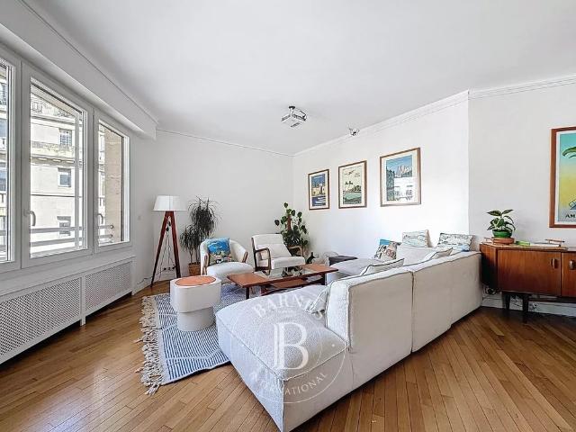 Tout savoir sur cet appartement dans le quartier Muette Nord, à Paris 16ème