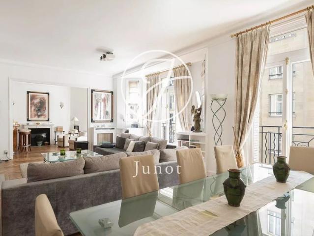 Tout savoir sur cet appartement dans le quartier Muette Nord, à Paris 16ème