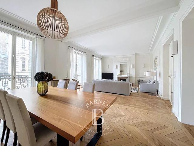 Tout savoir sur cet appartement dans le quartier Muette Nord, à Paris 16ème