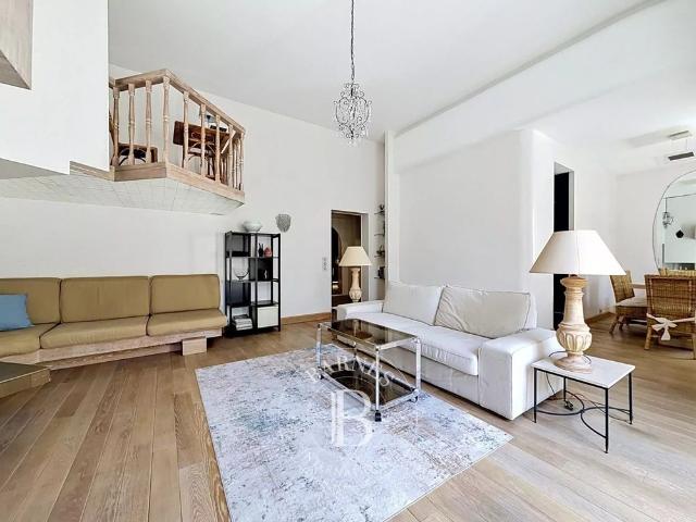 Tout savoir sur cet appartement dans le quartier Muette Nord, à Paris 16ème