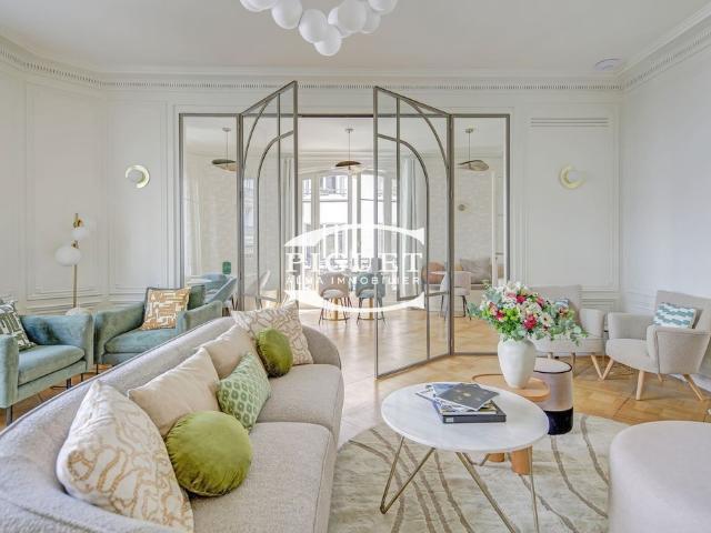 Tout savoir sur cet appartement dans le quartier Muette Nord, à Paris 16ème