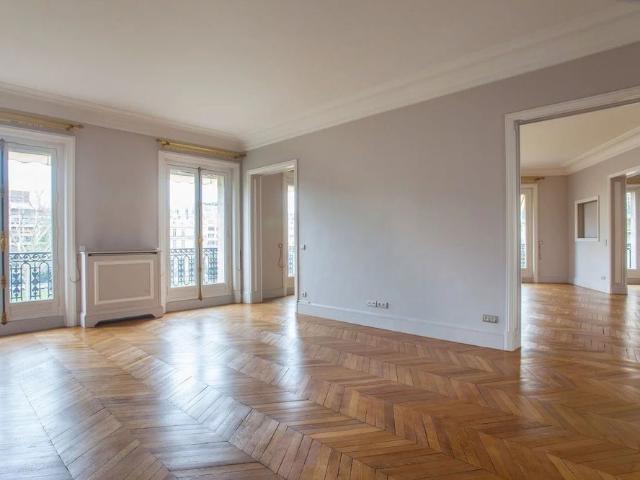 Tout savoir sur cet appartement dans le quartier Muette Nord, à Paris 16ème