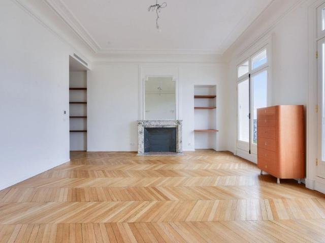 Tout savoir sur cet appartement dans le quartier Muette Nord, à Paris 16ème