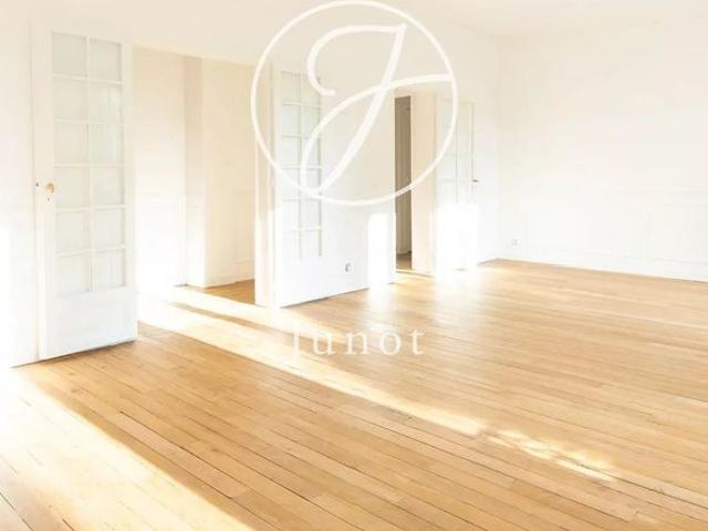 Tout savoir sur cet appartement dans le quartier Muette Nord, à Paris 16ème