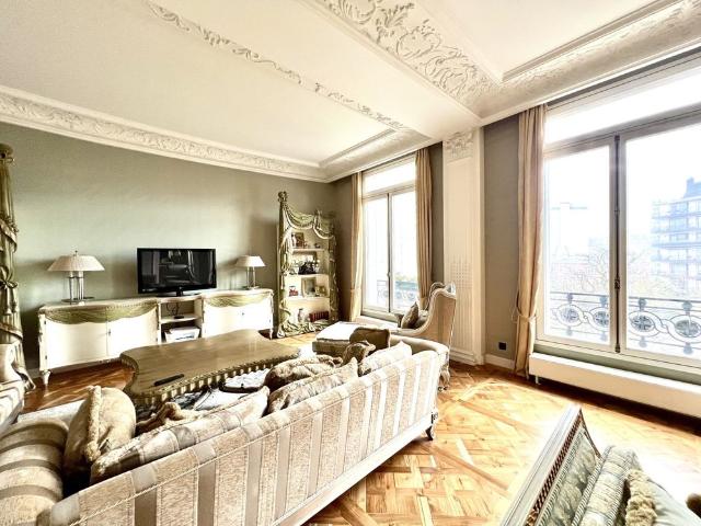 Tout savoir sur cet appartement dans le quartier Muette Nord, à Paris 16ème