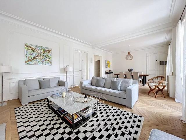 Tout savoir sur cet appartement dans le quartier Muette Nord, à Paris 16ème