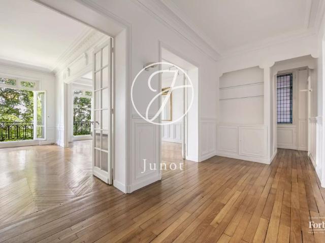 Tout savoir sur cet appartement dans le quartier Muette Sud, à Paris 16ème