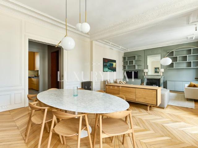 Tout savoir sur cet appartement dans le quartier Notre Dame des Champs, à Paris 6ème