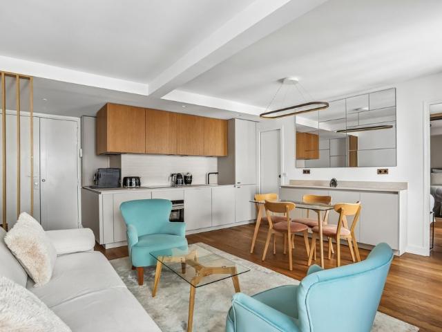 Tout savoir sur cet appartement dans le quartier Saint Germain des Prés, à Paris 6ème