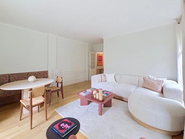 Tout savoir sur cet appartement dans le quartier Saint Germain des Prés, à Paris 6ème