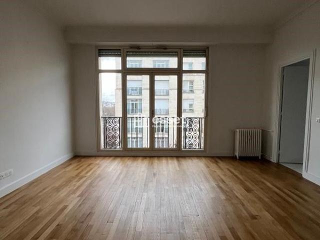 Tout savoir sur cet appartement dans le quartier Saint James Général Koenig, à Neuilly sur Seine