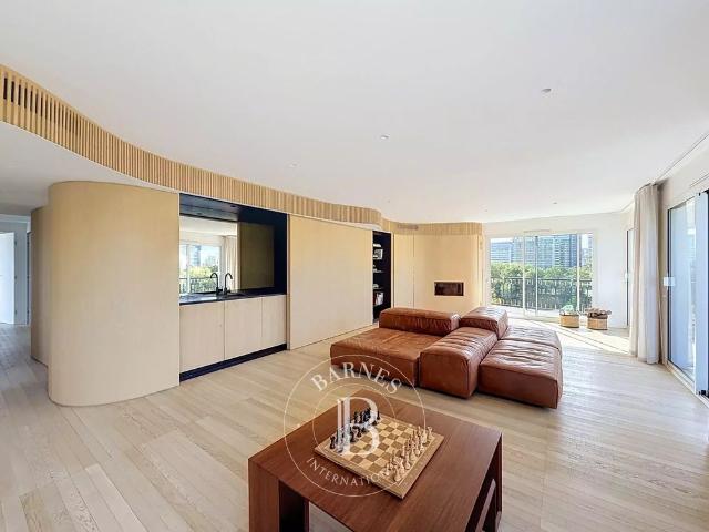 Tout savoir sur cet appartement dans le quartier Saint James Général Koenig, à Neuilly sur Seine