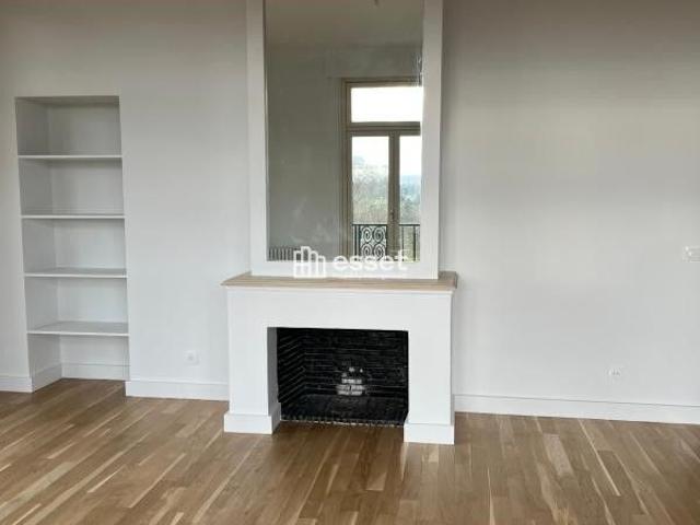 Tout savoir sur cet appartement dans le quartier Saint James Général Koenig, à Neuilly sur Seine