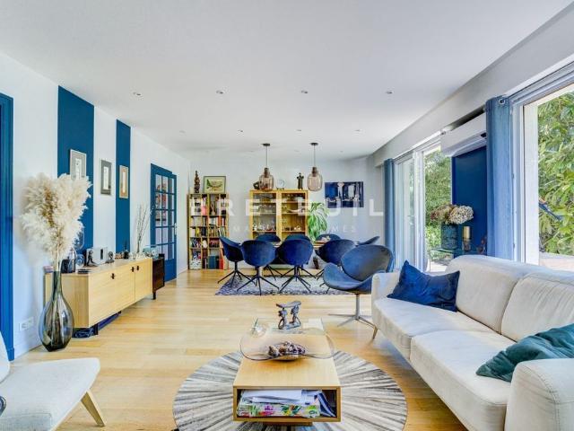 Tout savoir sur cet appartement dans le quartier Saint James Général Koenig, à Neuilly sur Seine