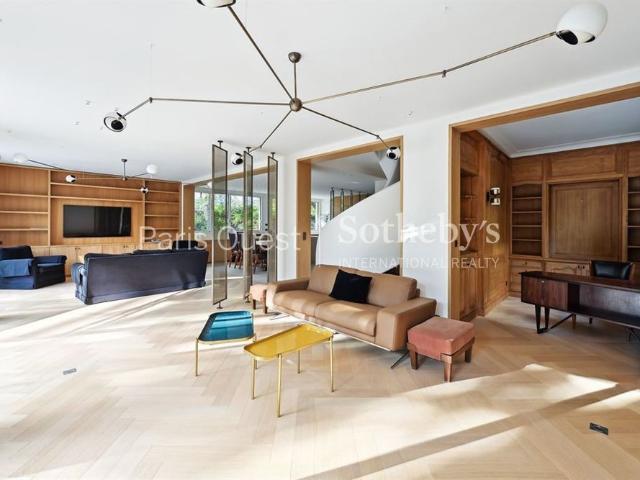 Tout savoir sur cet appartement dans le quartier Saint James Delabordère, à Neuilly sur Seine