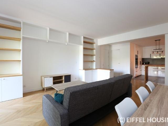 Tout savoir sur cet appartement dans le quartier Saint James Delabordère, à Neuilly sur Seine