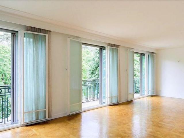 Tout savoir sur cet appartement dans le quartier Saint James Delabordère, à Neuilly sur Seine