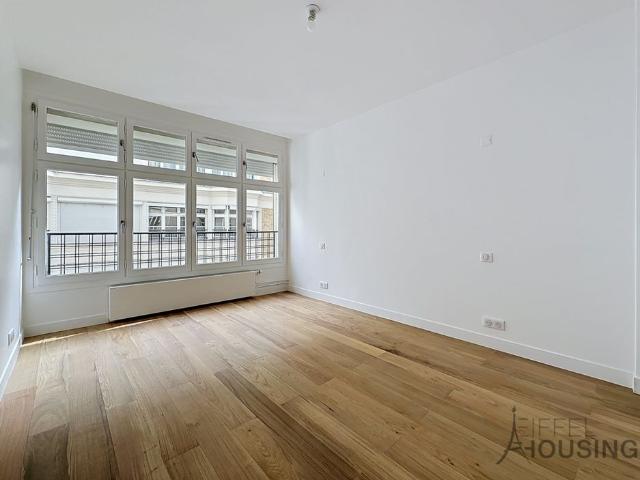 Tout savoir sur cet appartement dans le quartier Saint Philippe du Roule, à Paris 8ème
