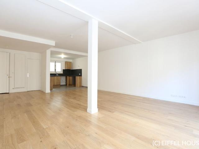 Tout savoir sur cet appartement dans le quartier Saint Philippe du Roule, à Paris 8ème