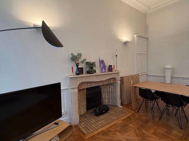 Tout savoir sur cet appartement dans le quartier Saint Philippe du Roule, à Paris 8ème