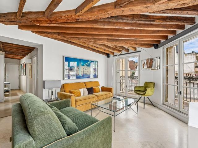 Tout savoir sur cet appartement dans le quartier Saint Placide, à Paris 6ème